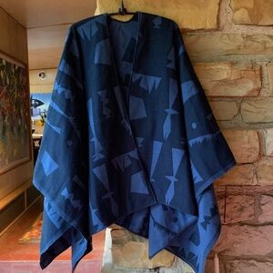 Charles & Ray Eames Studio x Uniqlo Reversible Shawl